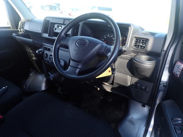 DAIHATSU HIJET VAN 2019