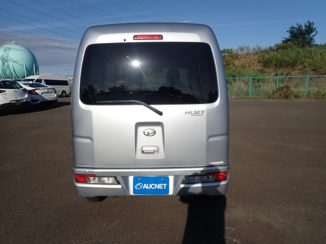 DAIHATSU HIJET VAN 2019