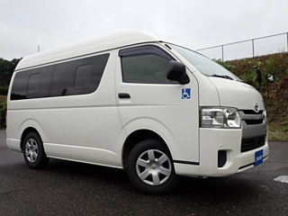 TOYOTA HIACE VAN 2016