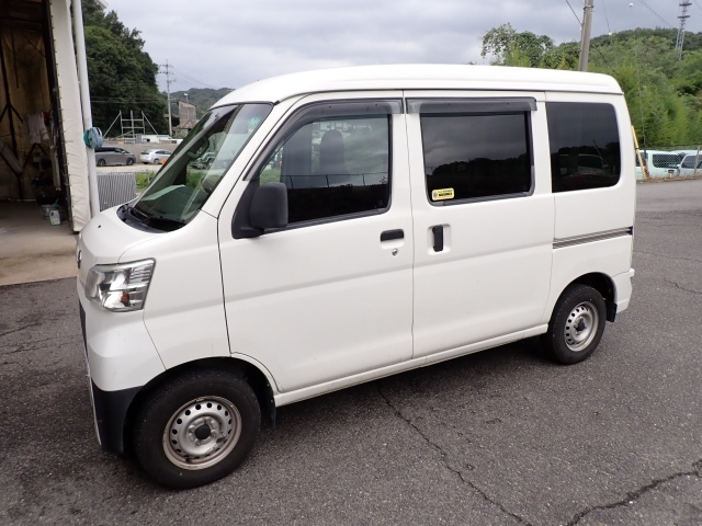 DAIHATSU HIJET VAN 2018