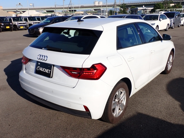AUDI A1 2021