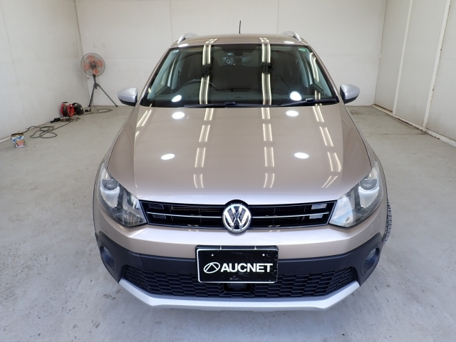 VOLKSWAGEN CROSS POLO 2015