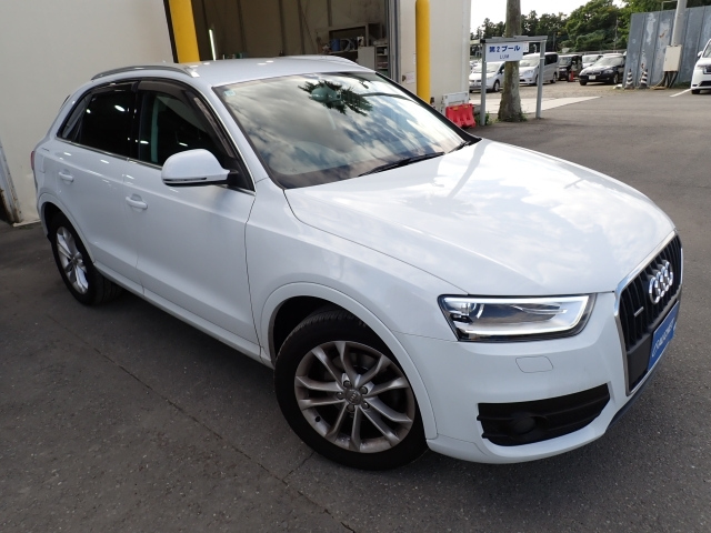 AUDI Q3 2012