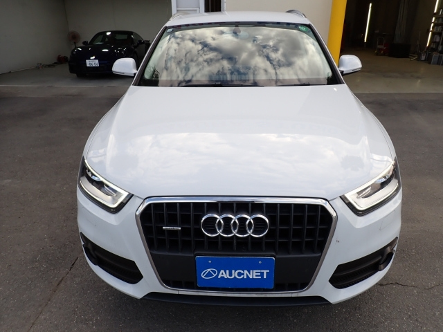 AUDI Q3 2012
