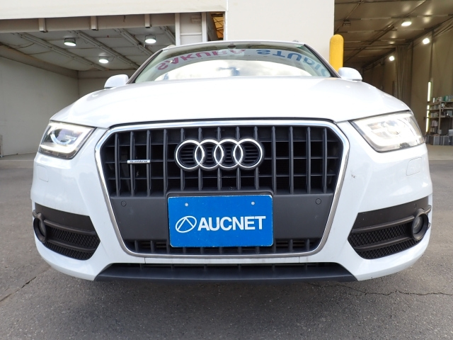 AUDI Q3 2012