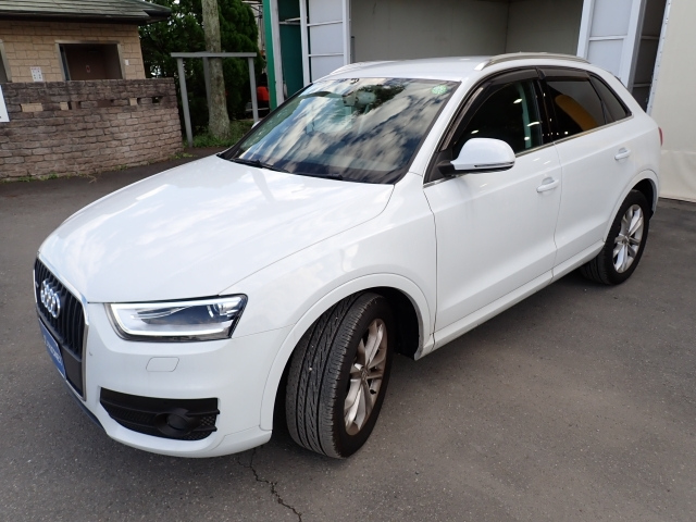 AUDI Q3 2012