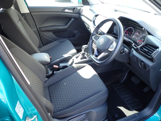 VOLKSWAGEN T-CROSS 2023