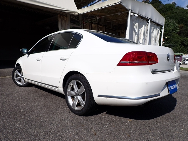 VOLKSWAGEN PASSAT 2014