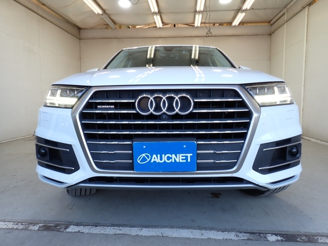 AUDI Q7 2018