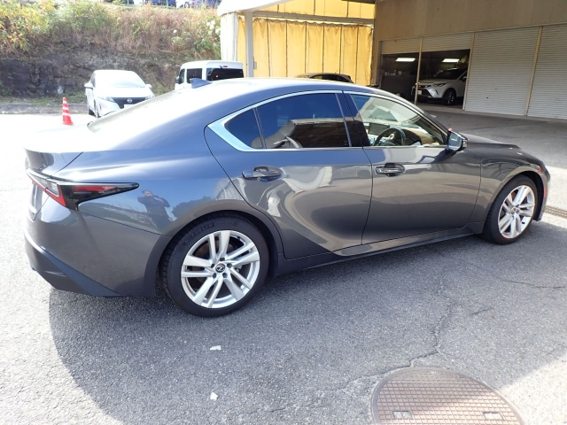 LEXUS IS 2023