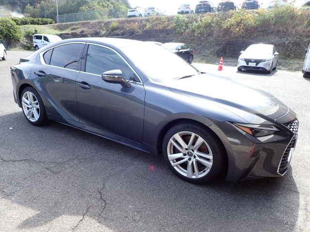 LEXUS IS 2023