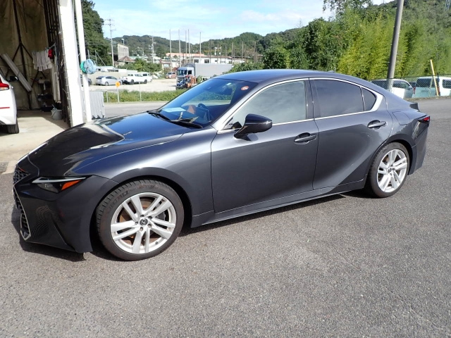 LEXUS IS 2023