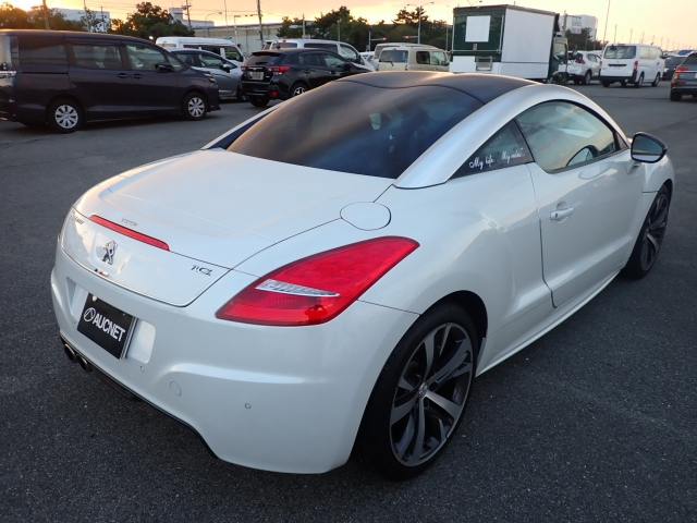 PEUGEOT RCZ 2015