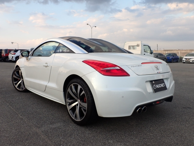 PEUGEOT RCZ 2015