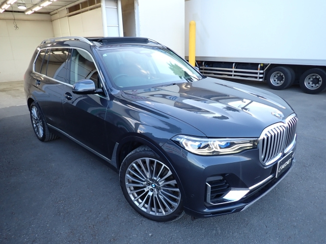 BMW X7 2021