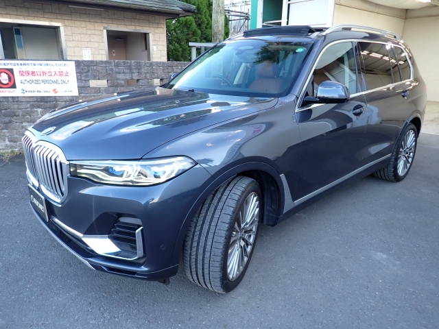 BMW X7 2021