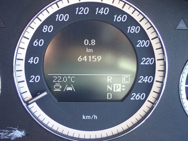 MERCEDES BENZ E CLASS WAGON 2010