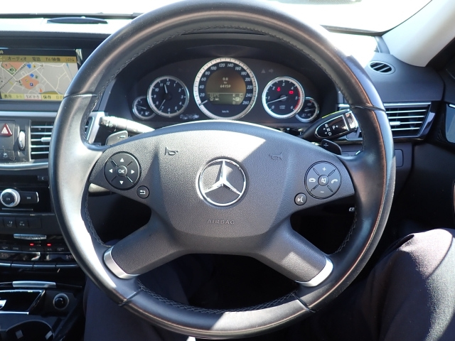 MERCEDES BENZ E CLASS WAGON 2010