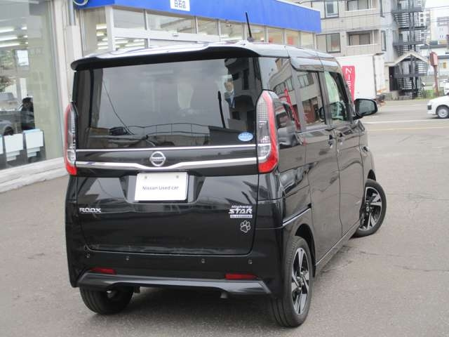 NISSAN ROOX 2021