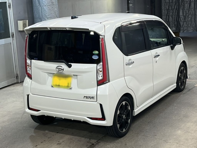 DAIHATSU MOVE 2015
