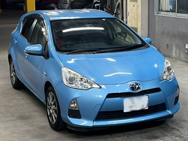 TOYOTA AQUA 2014