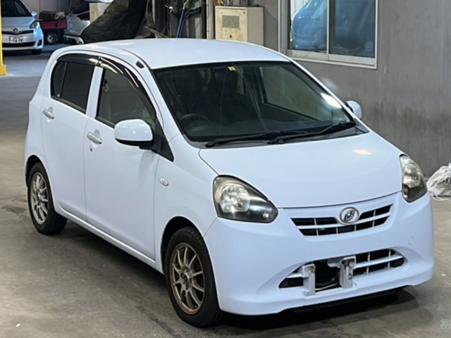 DAIHATSU MIRA E S 2012