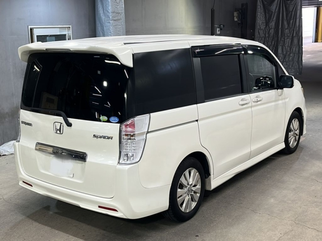 HONDA STEP WAGON 2011