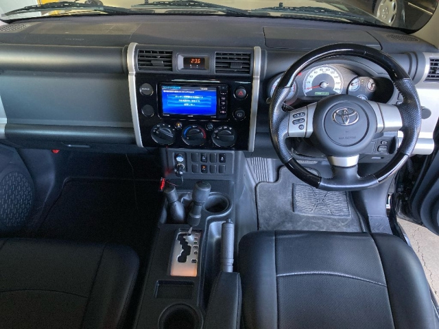 TOYOTA FJ CRUISER 2015