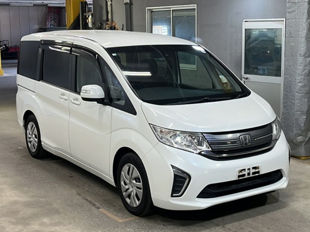 HONDA STEP WAGON 2016