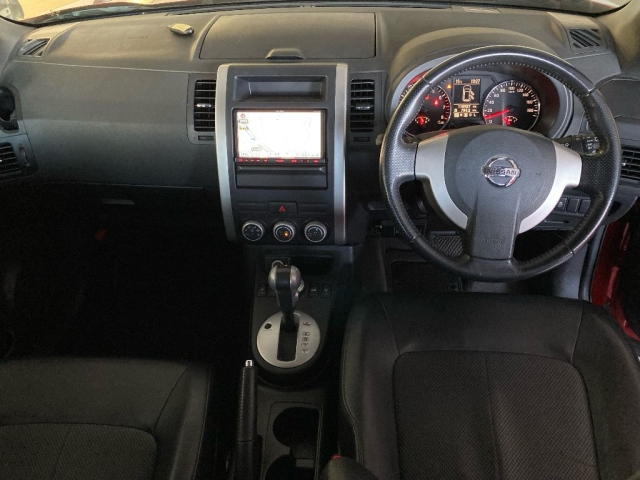 NISSAN X-TRAIL 2011