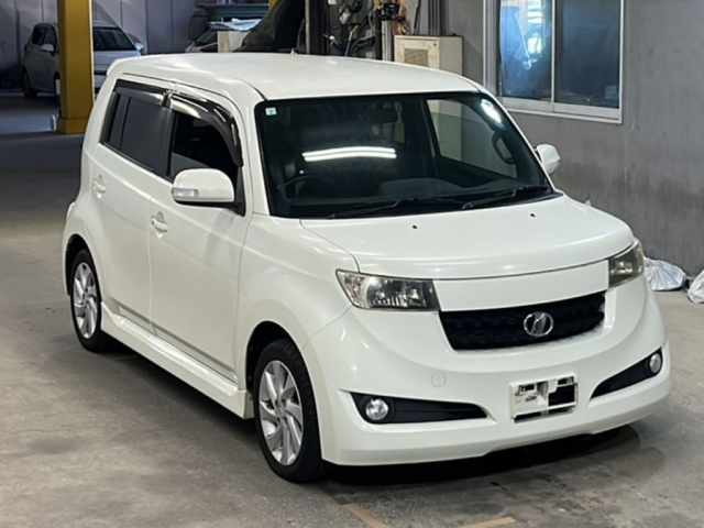 TOYOTA BB 2009