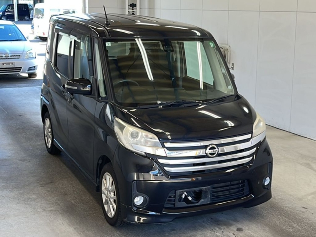 NISSAN DAYZ ROOX 2015