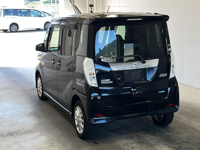 NISSAN DAYZ ROOX 2015