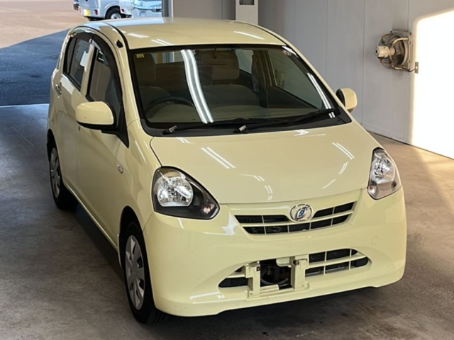 DAIHATSU MIRA E S 2012