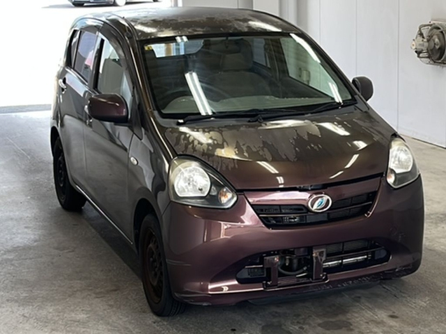 DAIHATSU MIRA E S 2012