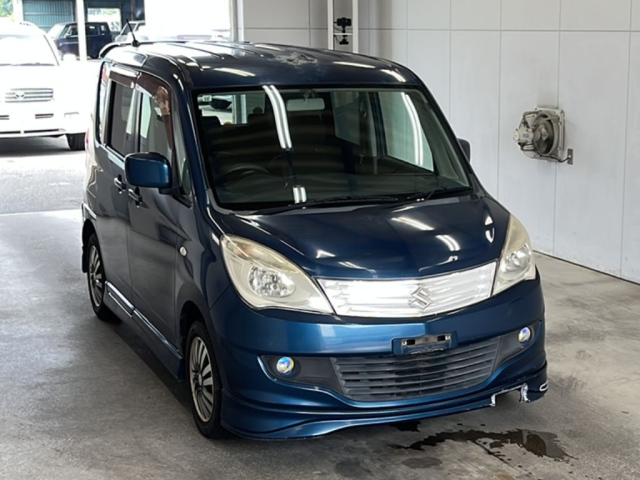 SUZUKI SOLIO 2011