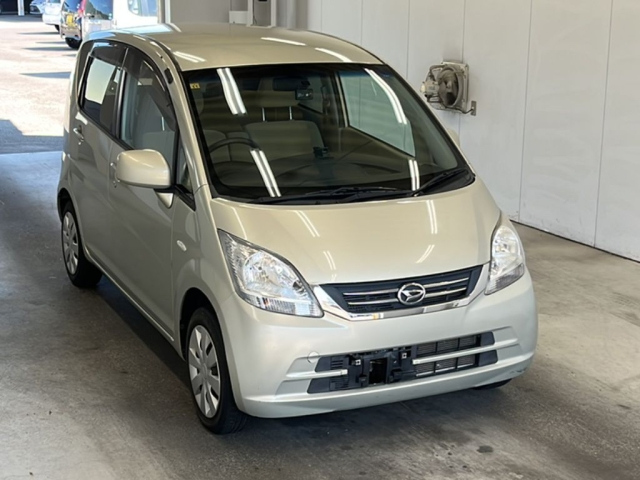 DAIHATSU MOVE 2010