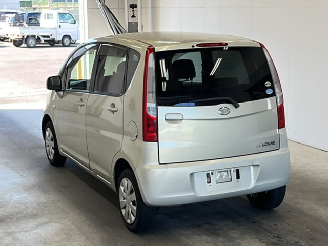 DAIHATSU MOVE 2010