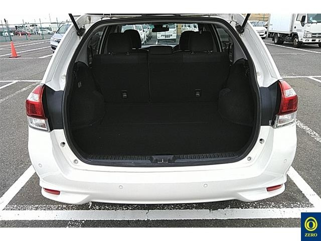 TOYOTA COROLLA FIELDER 2018