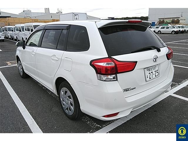 TOYOTA COROLLA FIELDER 2018