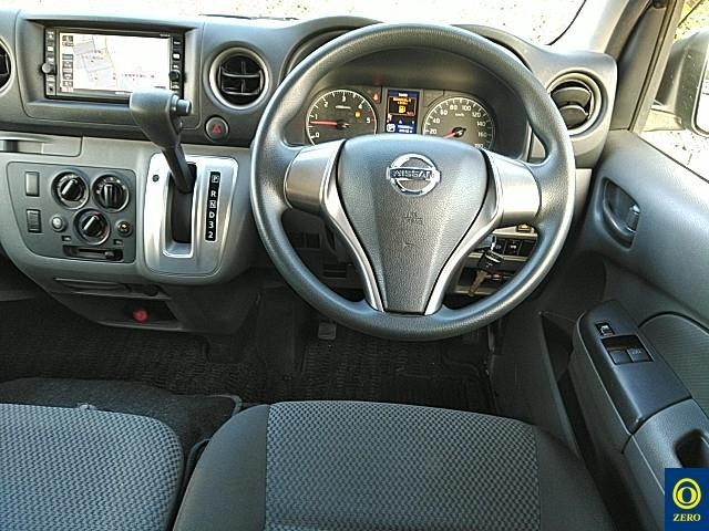 NISSAN CARAVAN VAN 2017