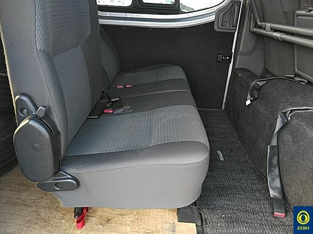 NISSAN CARAVAN VAN 2017