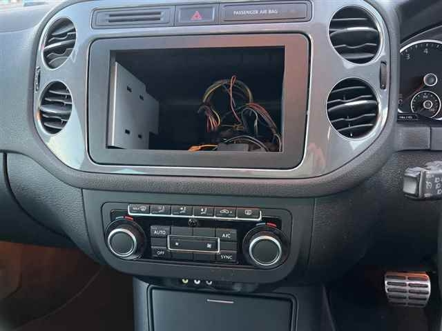 VOLKSWAGEN TIGUAN 2014