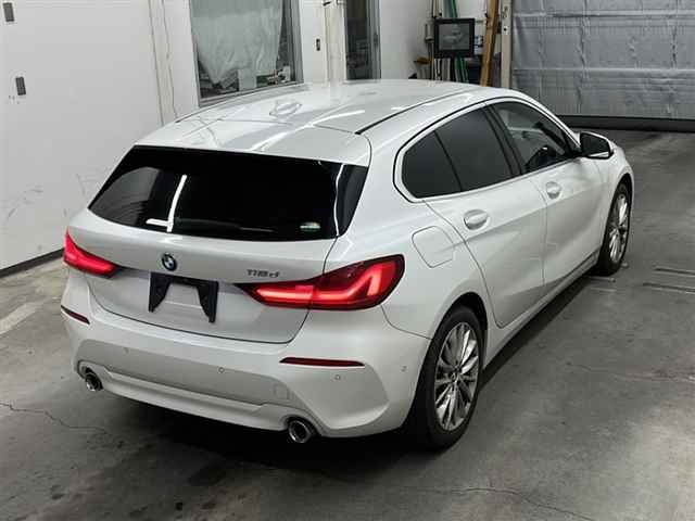 BMW 1 SERIES 2021
