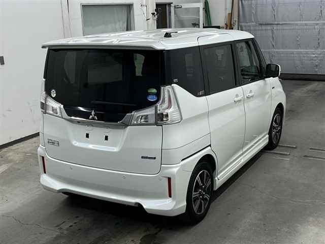 MITSUBISHI DELICA D2 2018