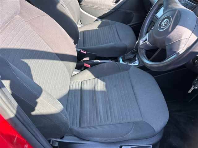 VOLKSWAGEN POLO 2012
