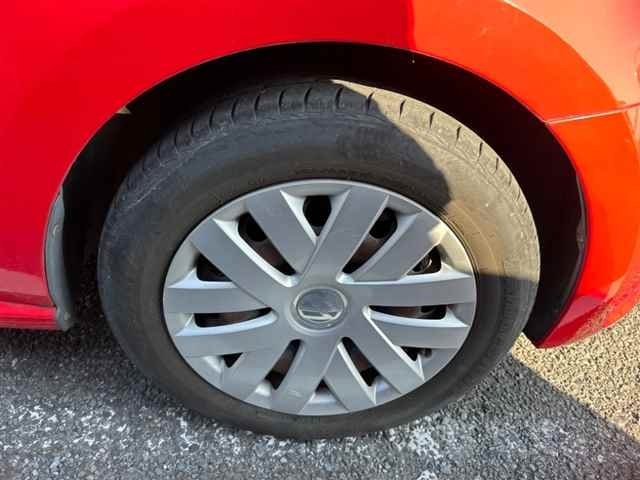 VOLKSWAGEN POLO 2012