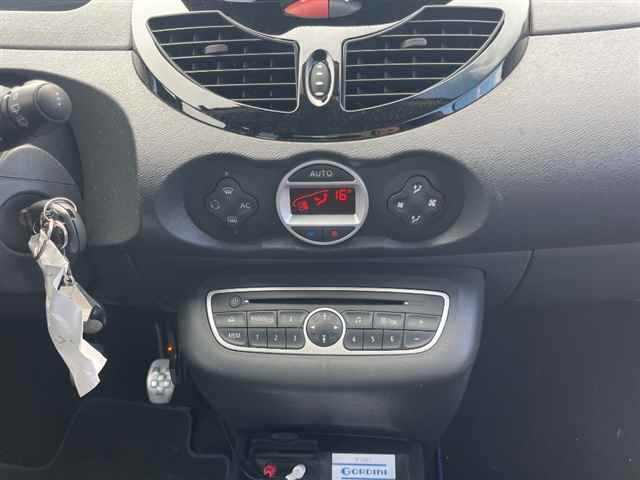 RENAULT TWINGO 2012