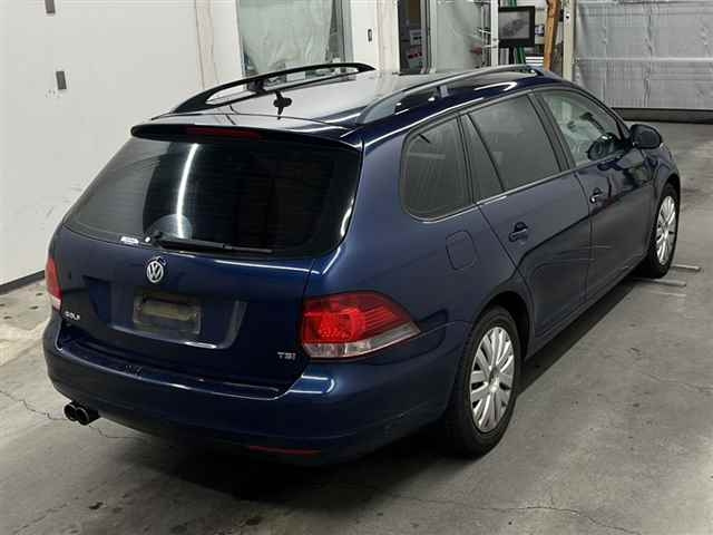 VOLKSWAGEN GOLF VARIANT 2010