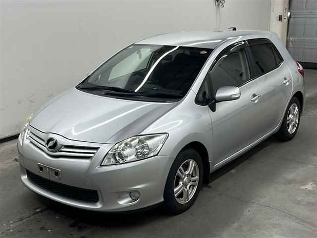 TOYOTA AURIS 2011